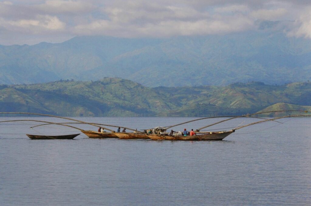 3 Days Lake Kivu Safari Itinerary | Rwanda Lake Retreat & Water Activities