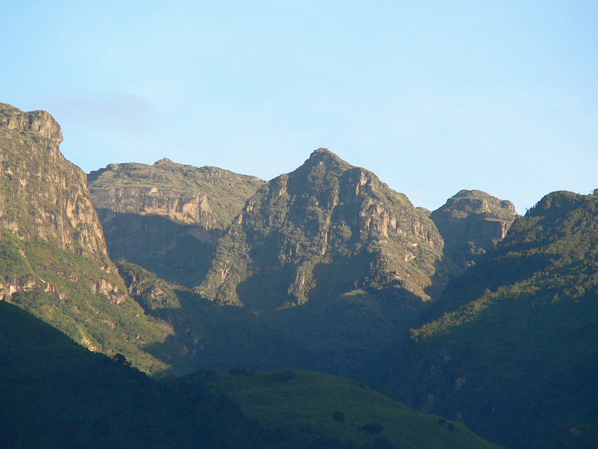 6-Day Rwenzori Mountains Trek to Weismannβs Peak (4,620 m) via Kilembe Trail.