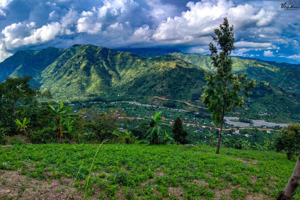 Nyakalengija: Central Circuit Trailhead Guide