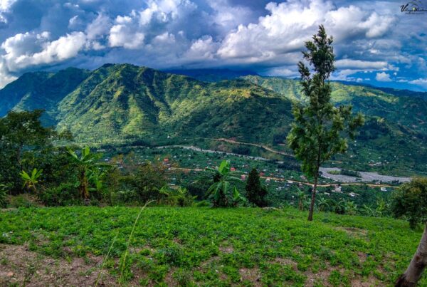 Nyakalengija: Central Circuit Trailhead Guide