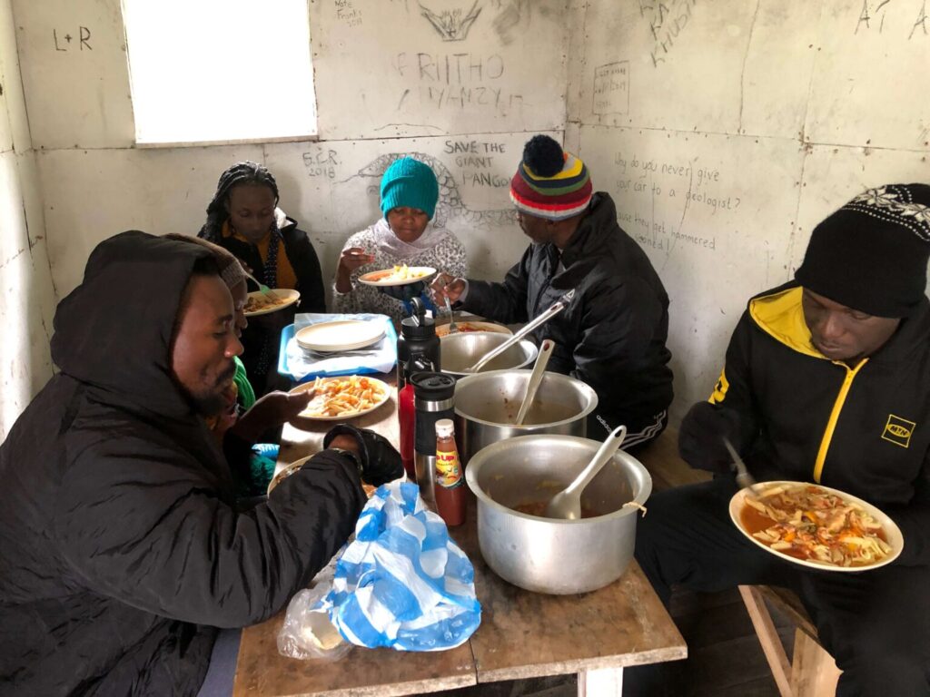 Are There Vegetarian or Vegan Food Options on the Rwenzori Trek?
